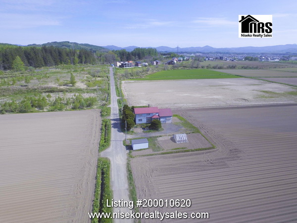 Kutchan town Snow clearing of frontal road up property.