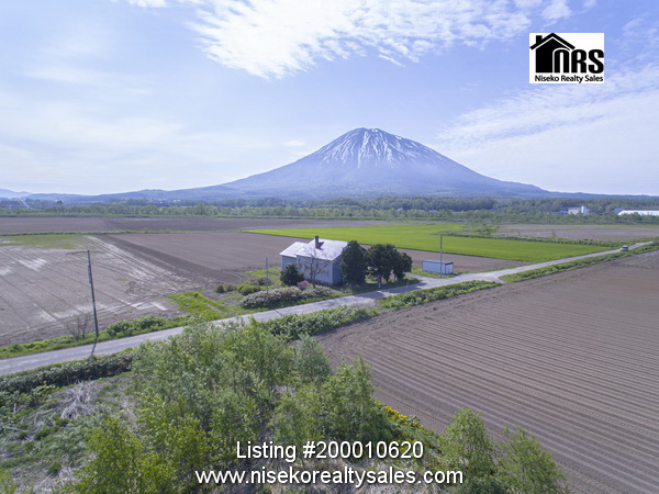 Looking at property in an easterly direction.